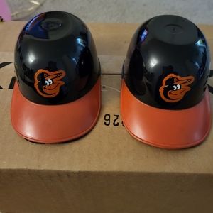 2 Baltimore Orioles mini caps set